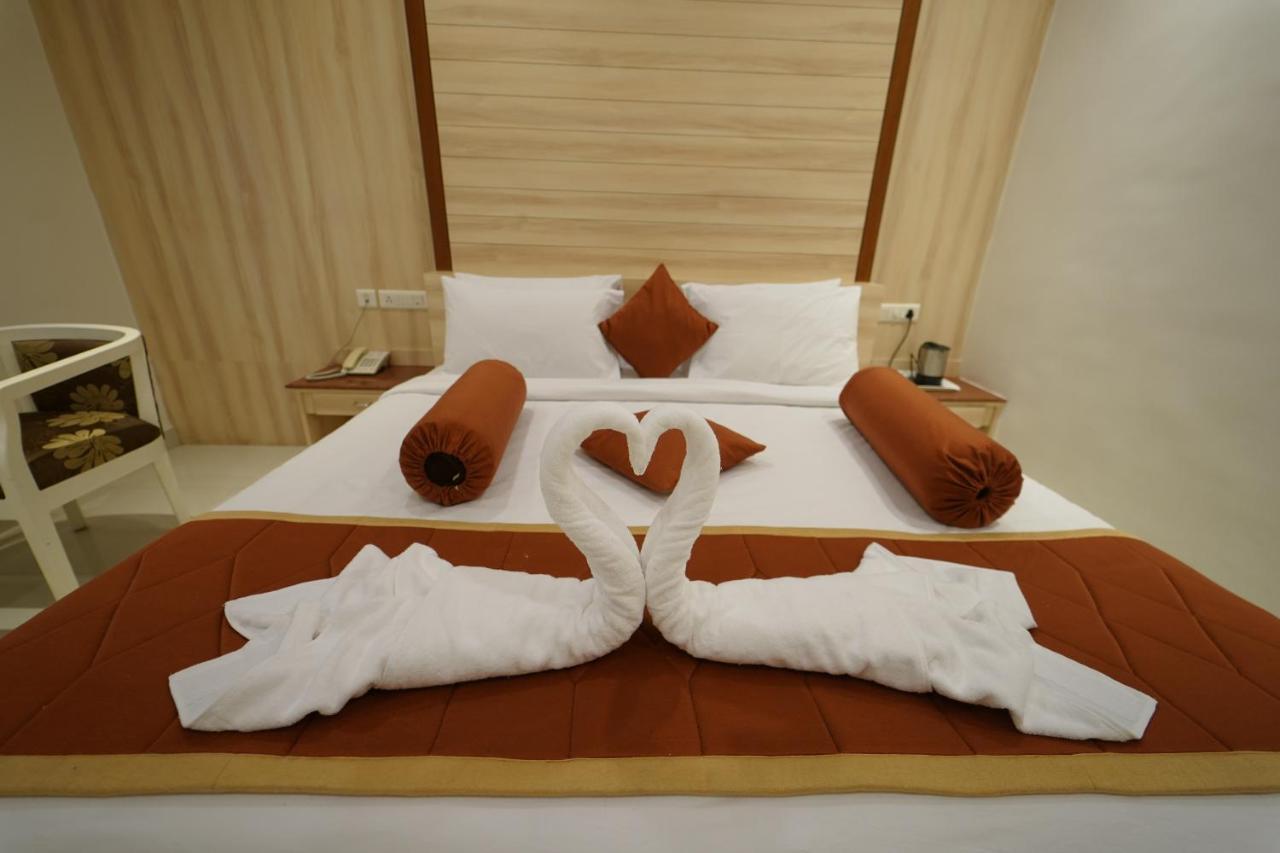 Hotel Palmyra Grand Inn Tirunelveli Esterno foto