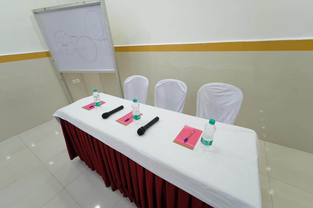 Hotel Palmyra Grand Inn Tirunelveli Esterno foto