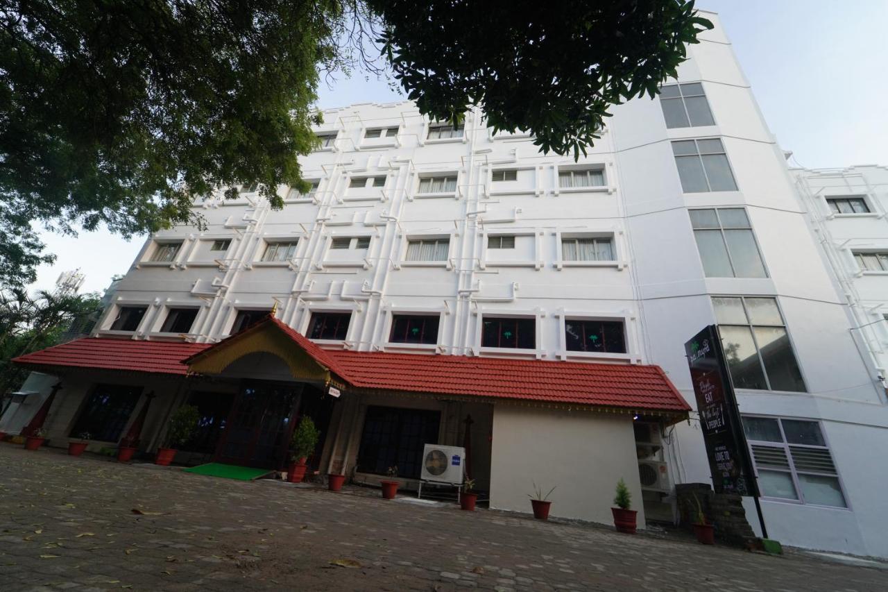Hotel Palmyra Grand Inn Tirunelveli Esterno foto