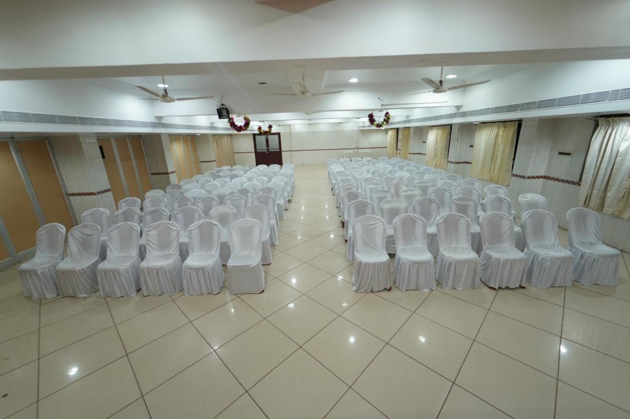 Hotel Palmyra Grand Inn Tirunelveli Esterno foto
